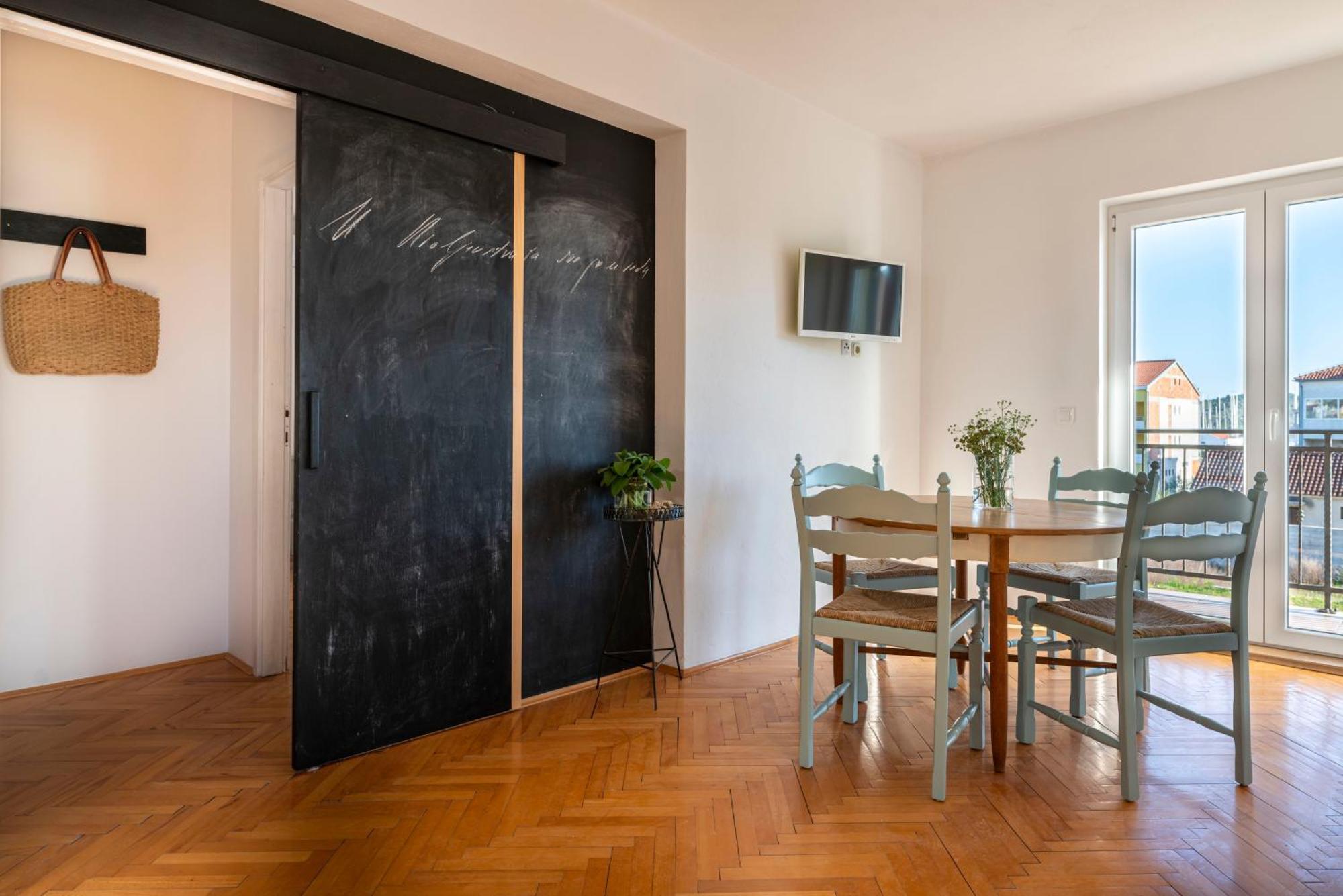 Charming Tale Apartments Modun19 ピロヴァッツ 部屋 写真